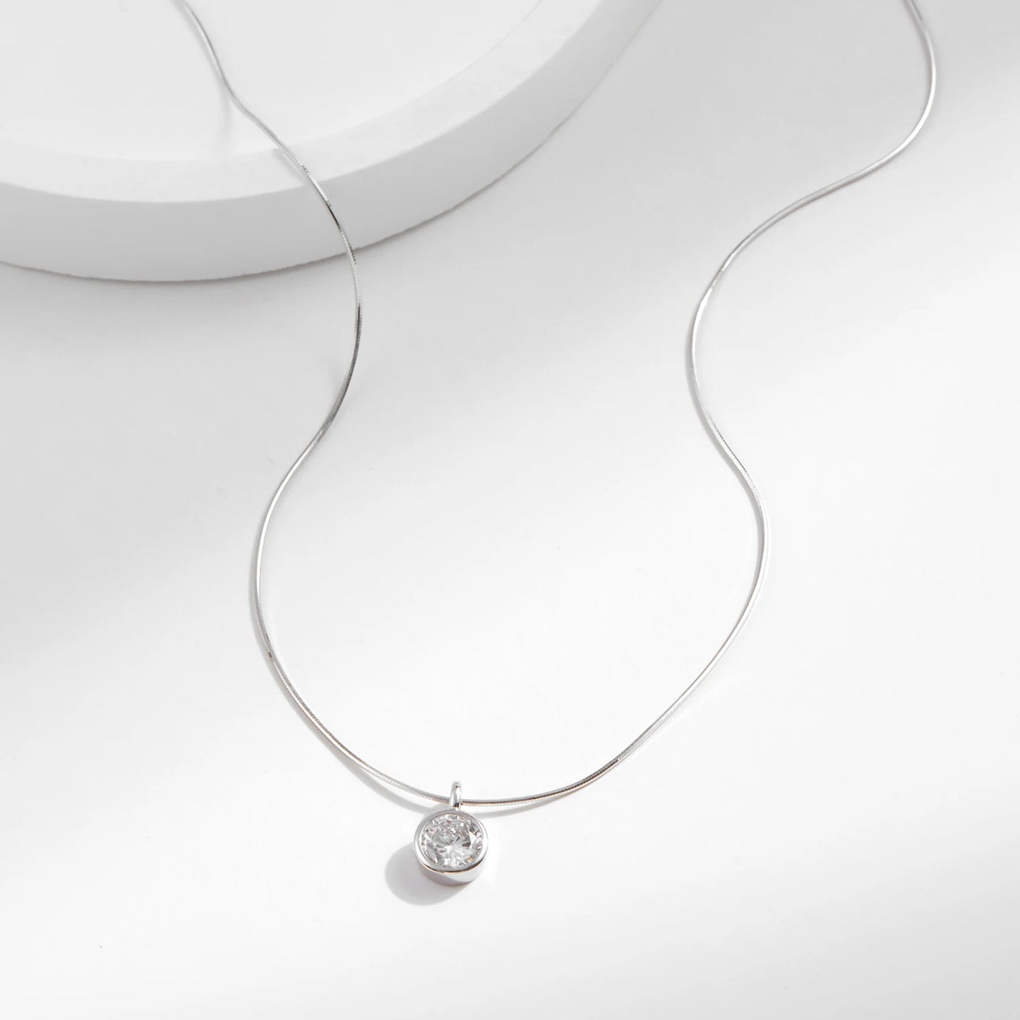 Eterna Spark Necklace